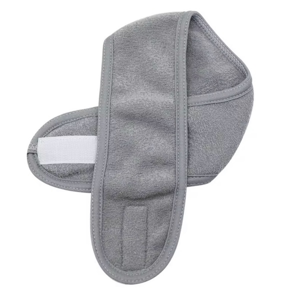 Gray Women's Spa Headband - Picture 2 of 4